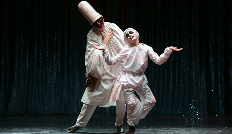 Un momento di recitazione e mimica delle Fiabe Danzate del Lyceum