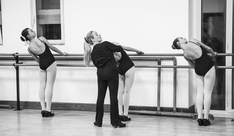 La Maestra Paola Scelzo durante un workshop di danza al Lyceum di Napoli