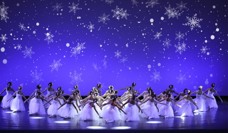 A Natale, la grande danza del Lyceum in scena al Teatro Mediterraneo!