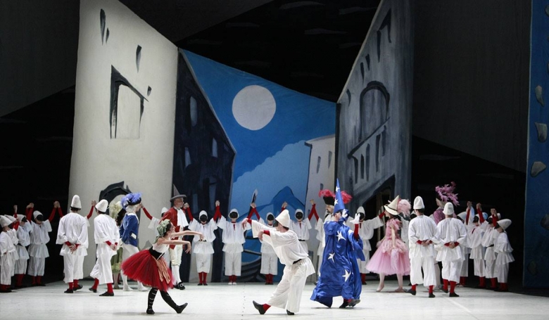 La recitazione è una componente fondamentale anche per la danza.