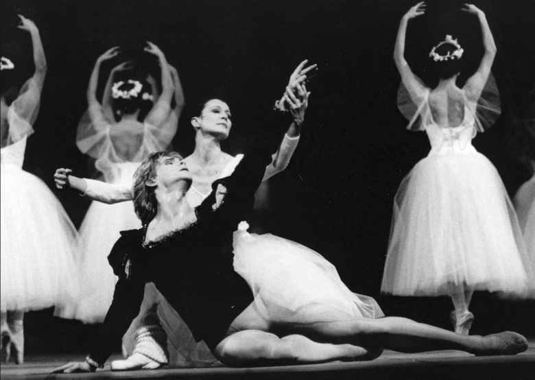 Giselle: Carla Fracci e Rudolf Nureyev